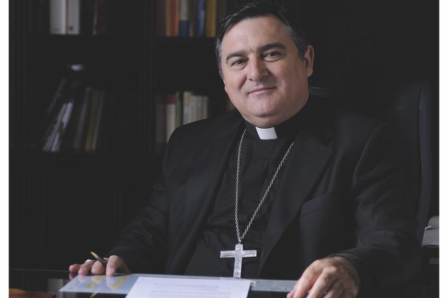 Католический епископ озвучил позицию церкви по отношению к людям с НФП